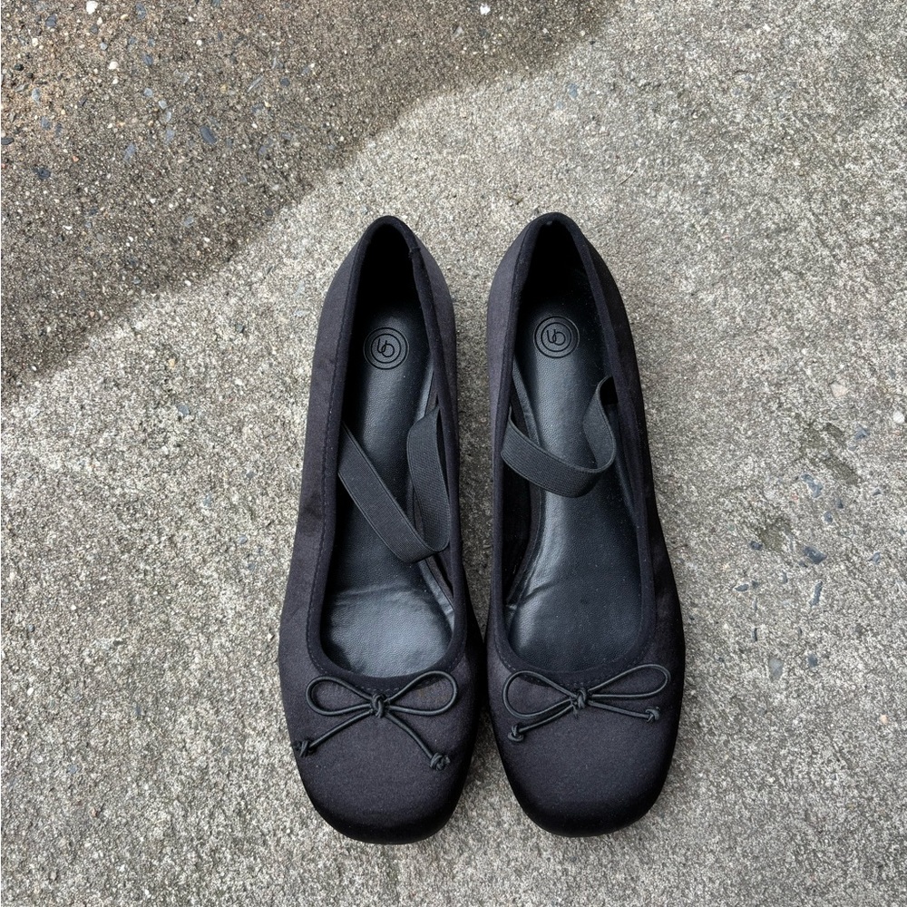 UO Kendra Ballet Flats Size 8